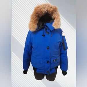 Canada Goose Polar Bear International Expedition Chilliwack Down Bomber Jacket